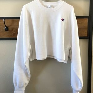 Cropped Champion sweatshirt